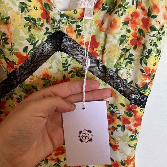 WAYF Baldwin Tangerine Floral Lace Trim Slip Dress - size xs - Picture 14 of 14